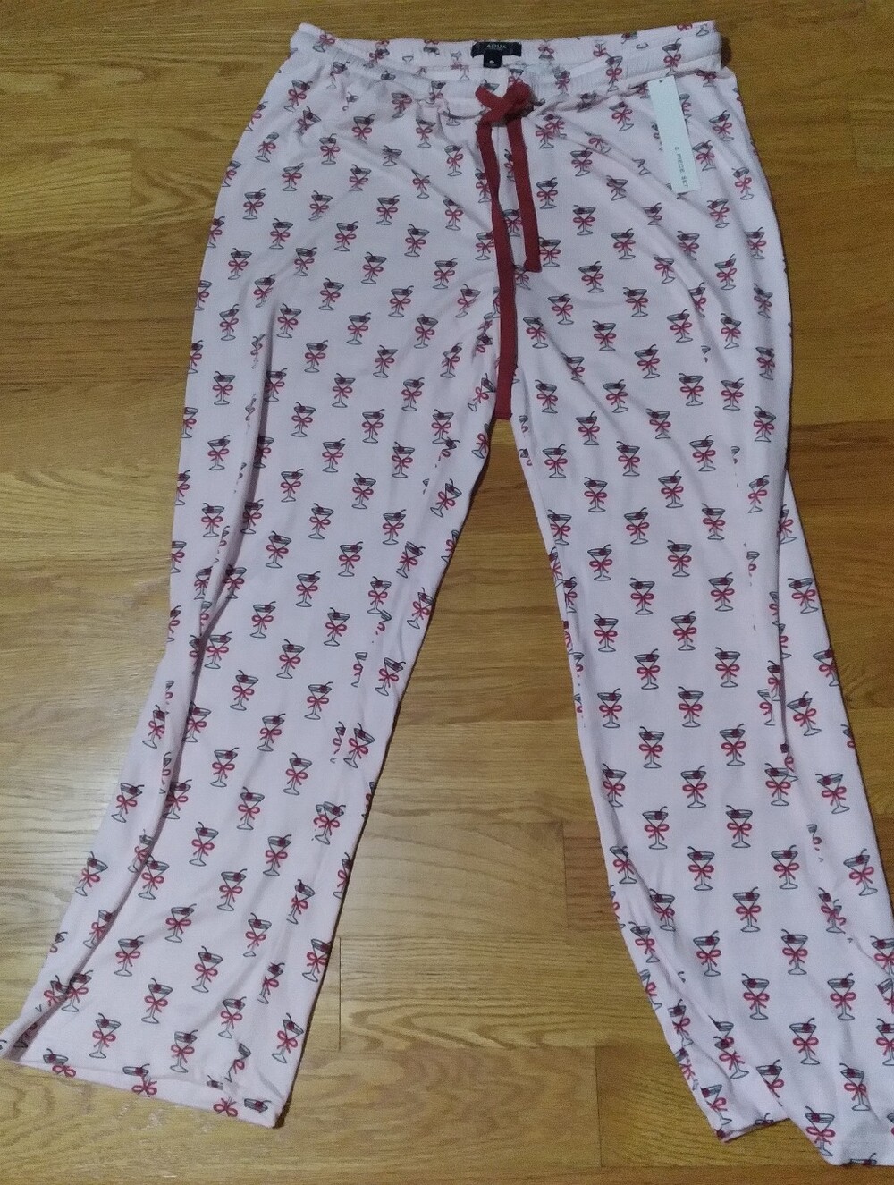 GIFT BOXED Aqua Pink P J 'S Large with Red And Gray Cocktail Glass Motif. - Picture 2 of 8